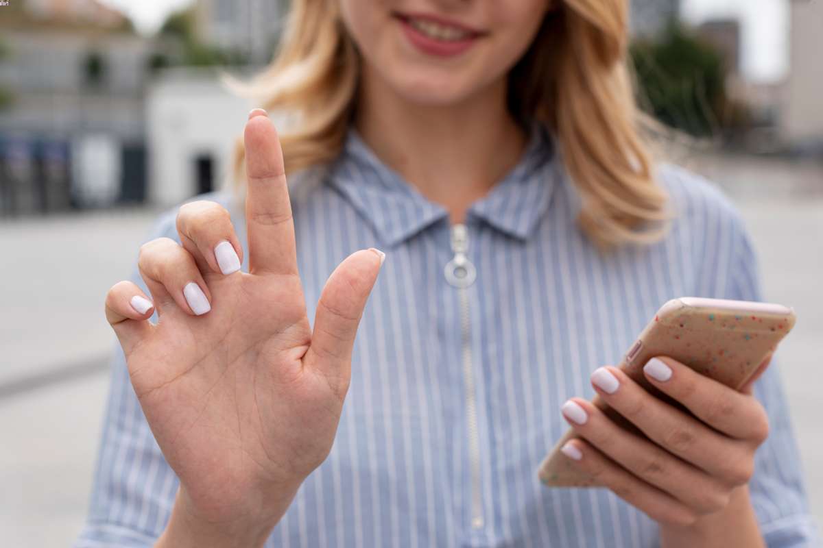 Co to jest Google Lens - obiektyw Google? google lens Jak pobrać Google Lens na telefon?