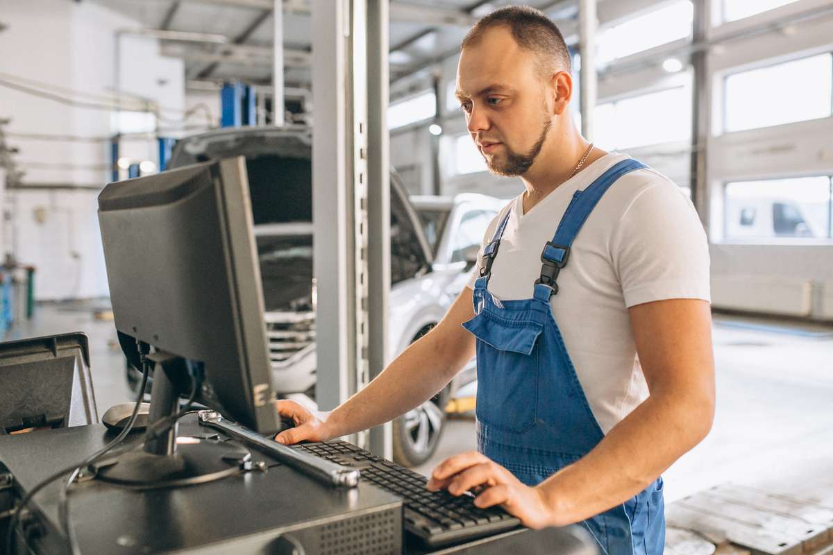 System ERP dla produkcji - bardziej efektywne planowanie produkcji system erp Jakie korzyści daje wdrożenie systemu ERP w produkcji?