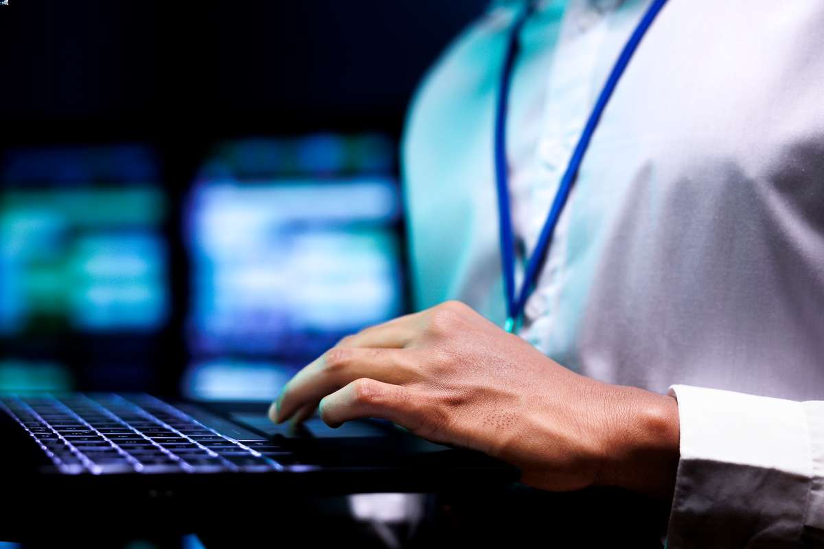 Nowoczesne monitorowanie energii elektrycznej – jakie są korzyści? monitorowanie energii elektrycznej Monitorowanie systemu Smart Grid