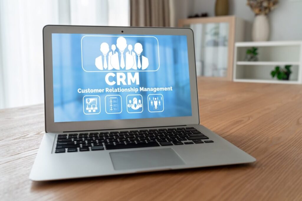 Creatio CRM, Agile CRM i inne platformy - porównanie programów CRM